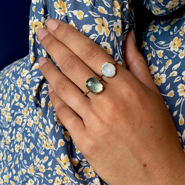 Gabriella Kiss 18k Antique Glass Cameo Ring